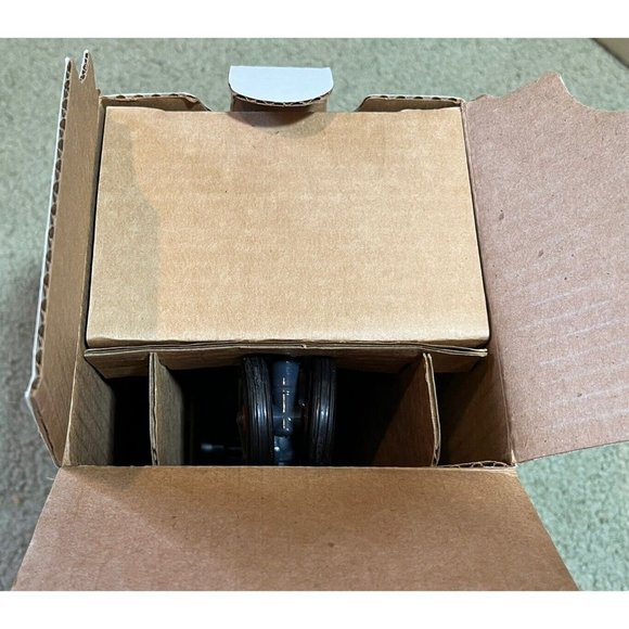 ERTL Farmall F-20 Tractor 1994 Pennsylvania FFA Foundation 1/16 scale New In Box - Picture 3 of 4